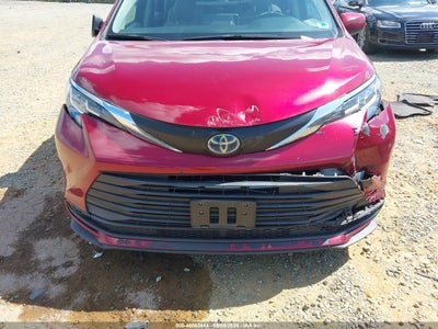 TOYOTA SIENNA