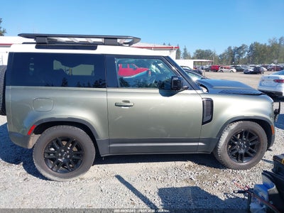 LAND ROVER DEFENDER