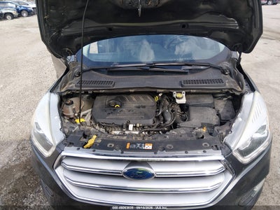 2017 FORD ESCAPE 10