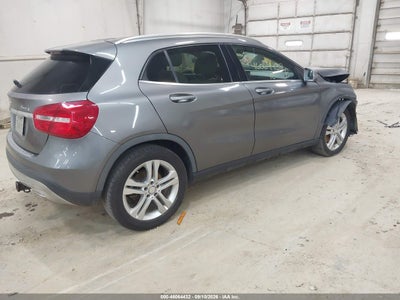 MERCEDES-BENZ GLA 250