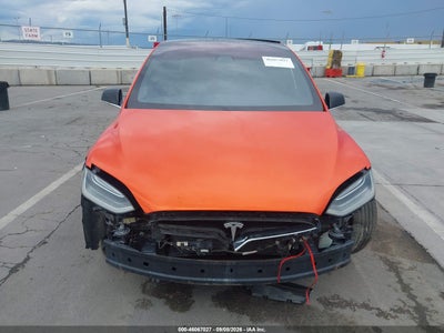 TESLA MODEL X