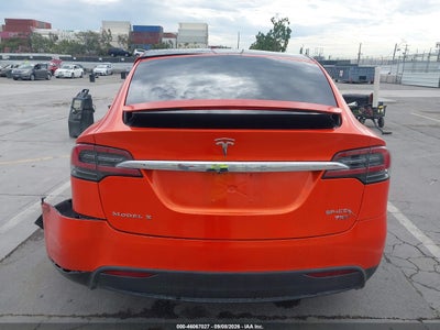 TESLA MODEL X