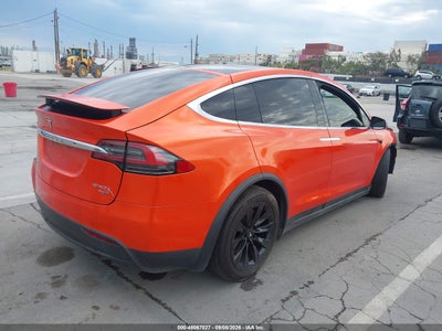 TESLA MODEL X