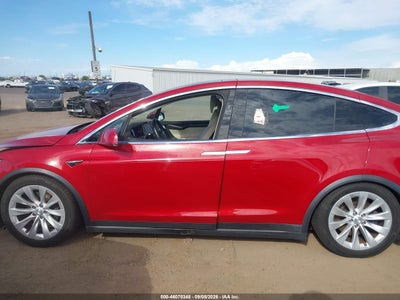 TESLA MODEL X