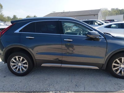 CADILLAC XT4