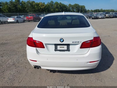 BMW 528I