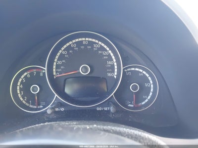VOLKSWAGEN BEETLE