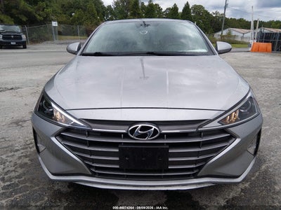 2020 HYUNDAI ELANTRA 17