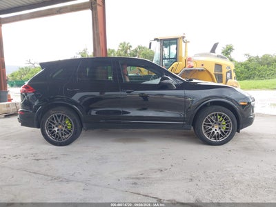 PORSCHE CAYENNE E-HYBRID