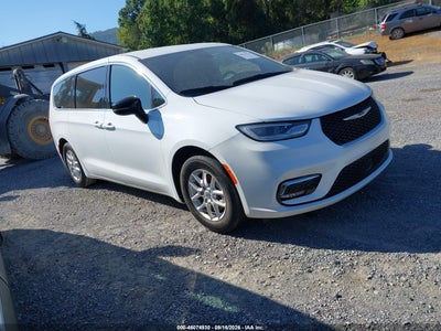 2025 Chrysler Pacifica