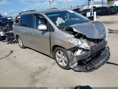 2016 TOYOTA SIENNA LE 8 PASSENGER