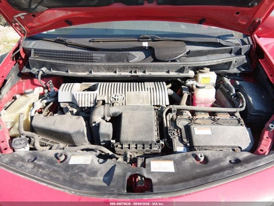 TOYOTA PRIUS V