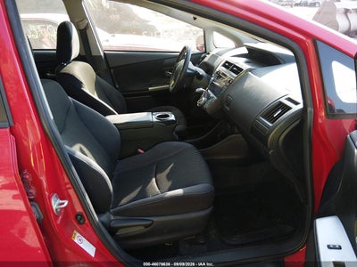 TOYOTA PRIUS V