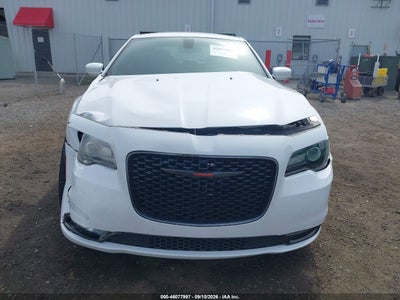CHRYSLER 300