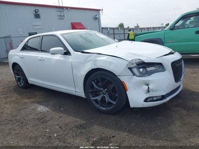 CHRYSLER 300
