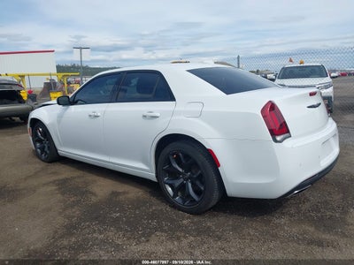 CHRYSLER 300