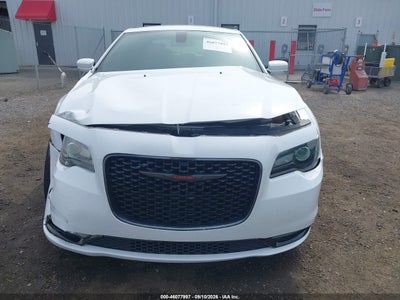 CHRYSLER 300