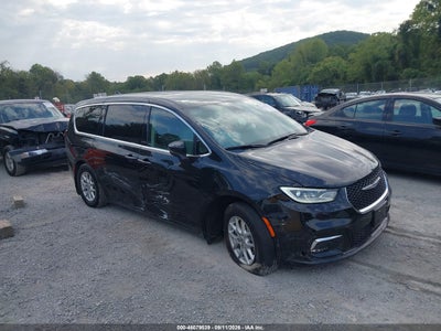 CHRYSLER PACIFICA