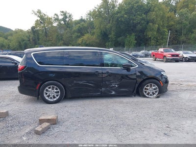 CHRYSLER PACIFICA