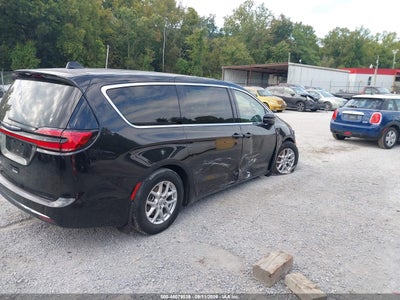 CHRYSLER PACIFICA