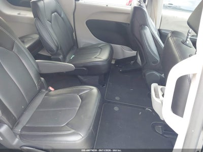 CHRYSLER PACIFICA