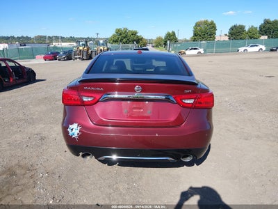 NISSAN MAXIMA