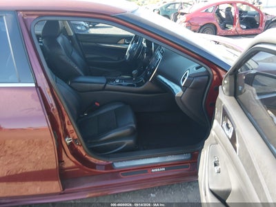 NISSAN MAXIMA