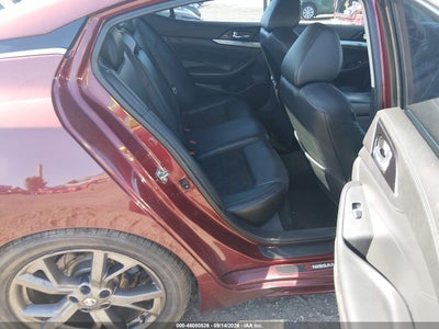 NISSAN MAXIMA