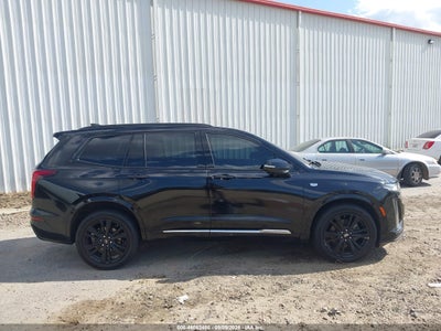 CADILLAC XT6