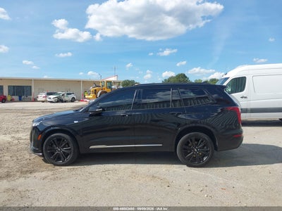 CADILLAC XT6