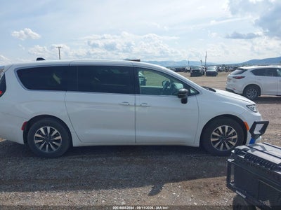 CHRYSLER PACIFICA HYBRID