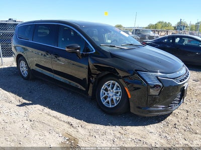 2027 Chrysler Pacifica