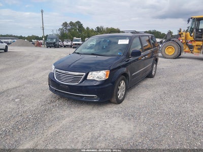 CHRYSLER TOWN & COUNTRY