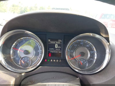 CHRYSLER TOWN & COUNTRY