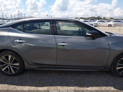 NISSAN MAXIMA