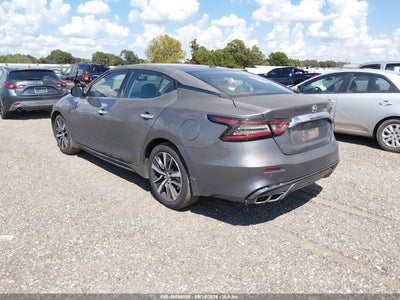 NISSAN MAXIMA