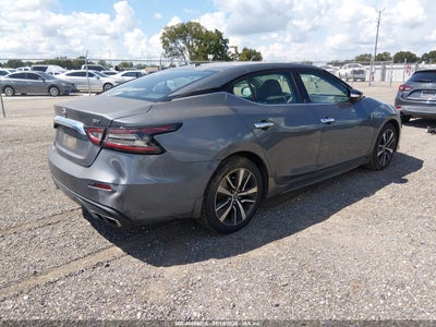 NISSAN MAXIMA