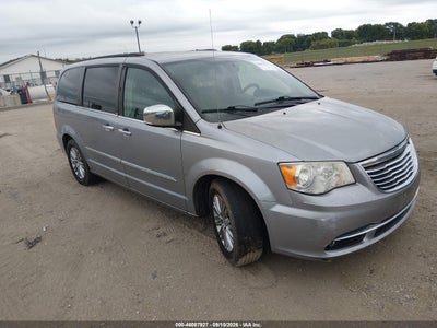 2013 Chrysler Town & Country