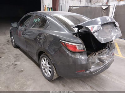 TOYOTA YARIS IA