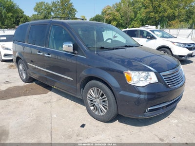 2014 Chrysler Town & Country