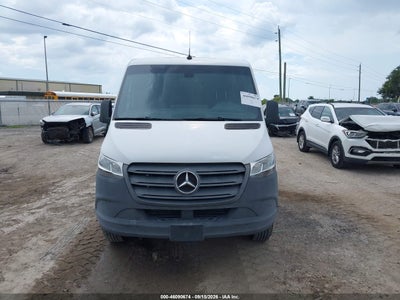 MERCEDES-BENZ SPRINTER 2500