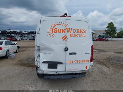 MERCEDES-BENZ SPRINTER 2500