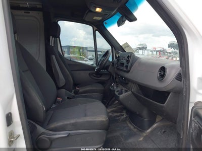 MERCEDES-BENZ SPRINTER 2500