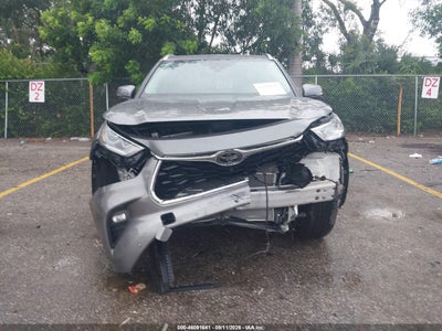 TOYOTA HIGHLANDER HYBRID
