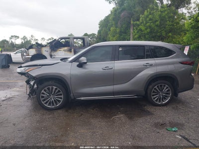 TOYOTA HIGHLANDER HYBRID