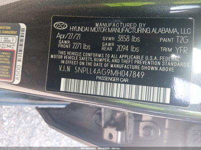 2021 HYUNDAI ELANTRA 9