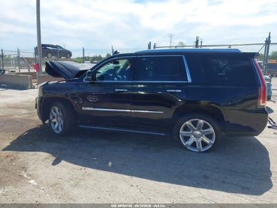 CADILLAC ESCALADE