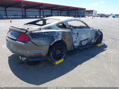 FORD MUSTANG