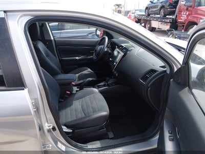 MITSUBISHI OUTLANDER SPORT