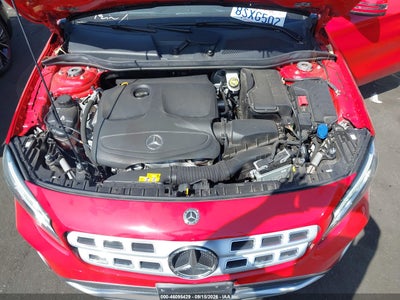 MERCEDES-BENZ GLA 250